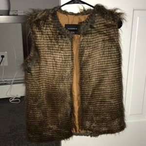Fur vest